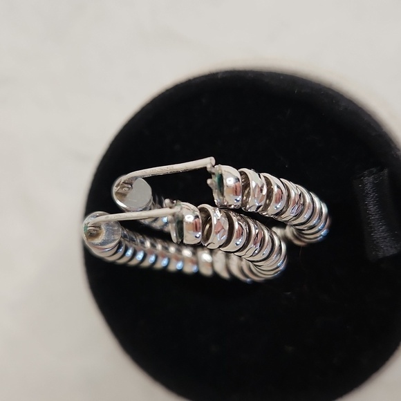 80s Silver Hoop Earrings - Picture 4 of 9